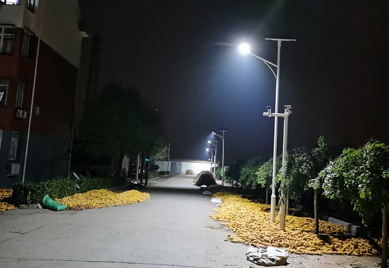 解讀太陽能路燈廠家的生產工藝與技術